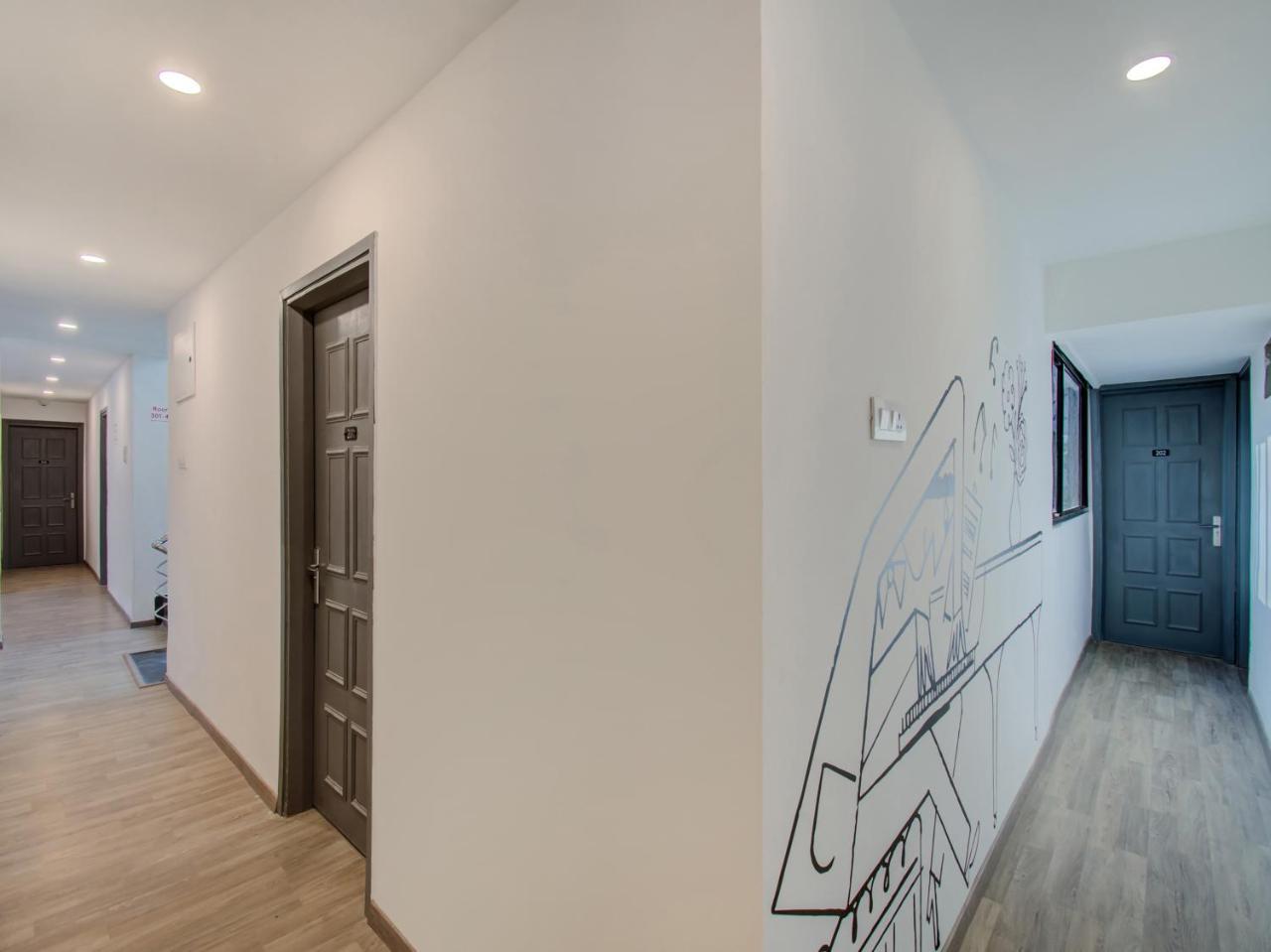Отель Oyo Townhouse 66 Nagpur Station Ca Road Экстерьер фото